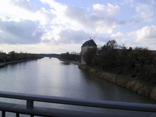 Gewerbe am Kanal
